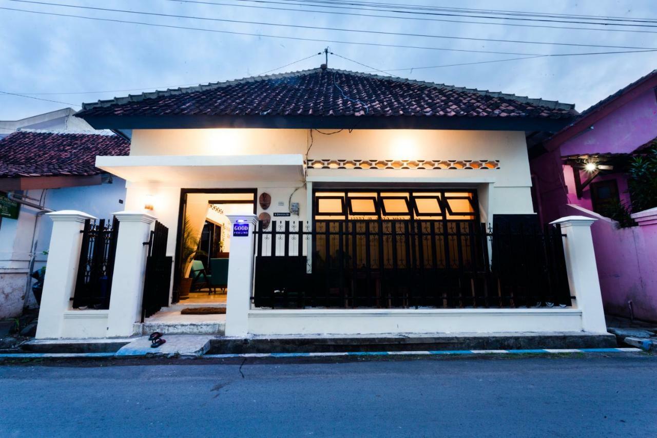 Good Feeling Hostel Banyuwangi  Exterior foto